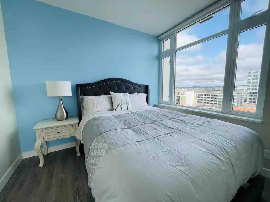 Modern 2 Bedroom Ocean Views Victoria Downtown Free Parking Exteriér fotografie